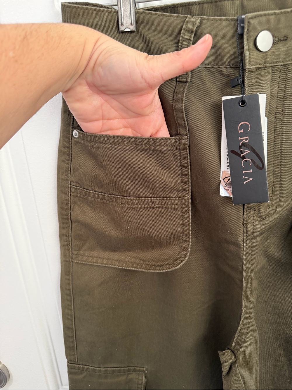 Gracia Olive Green Utility Cargo Pants Wide Leg Cropped High Rise NWT Small - Picture 3 of 10